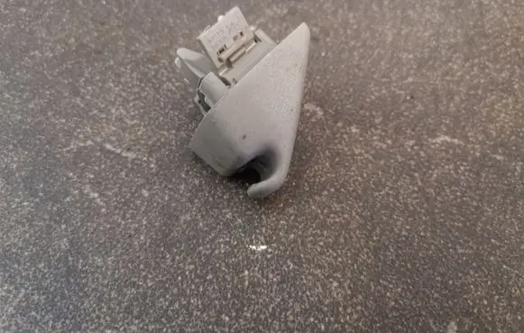 Volvo V50 Sun visor clip/hook/bracket K45TA