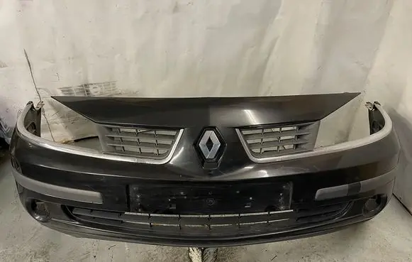 Renault Laguna II Front bumper D151