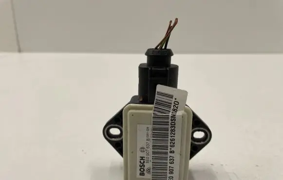 Audi A4 S4 B7 8E 8H ESP acceleration yaw rate sensor 8E0907637B