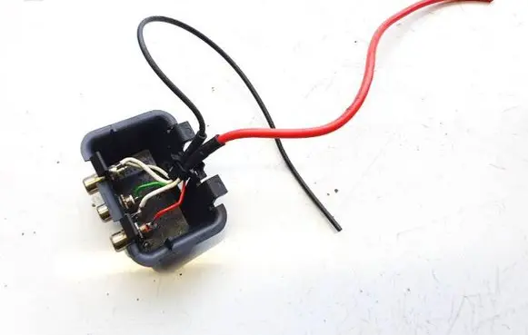 Citroen C5 USB socket connector 9638630277
