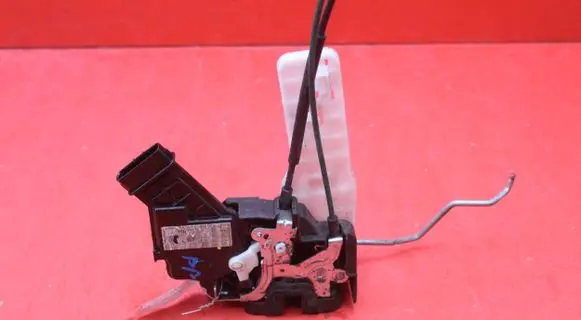 KIA Magentis Front door lock