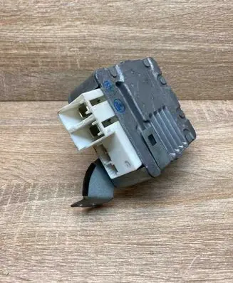 Toyota Prius (XW20) Power steering control unit/module 8965047100 1129000464