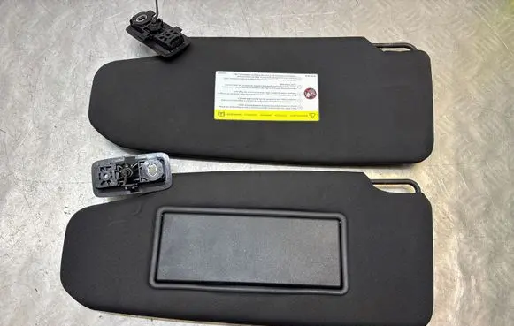 Volvo V60 Sun visor