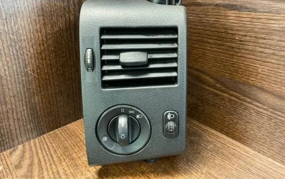 Mercedes-Benz Sprinter W906 Light switch A9065450104 5719919
