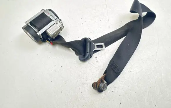 Mitsubishi Colt Front seatbelt A4548600305 607131600 7000A309X