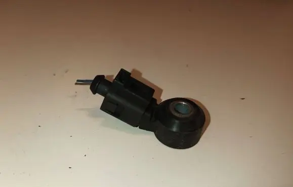 Skoda Fabia Mk1 (6Y) Detonation knock sensor 030905377C