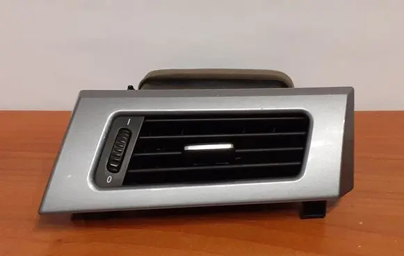 BMW 5 E60 E61 Dashboard air vent grill cover trim 4375 64226949303