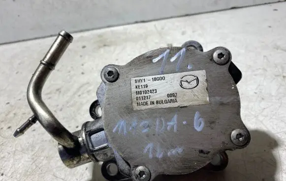 Mazda 6 Vacuum pump SH118G00