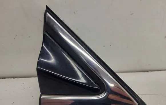 Hyundai Santa Fe Front door glass trim molding 861902W000