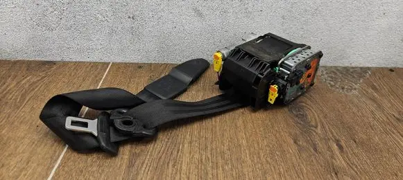 Audi A4 S4 B8 8K Front seatbelt 8K1857705J 306226299G48 040810