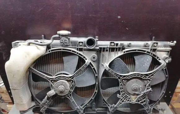 Subaru Impreza II Radiator set 
