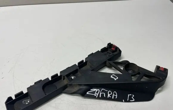 Opel Zafira C Bumper support mounting bracket corner 13300740