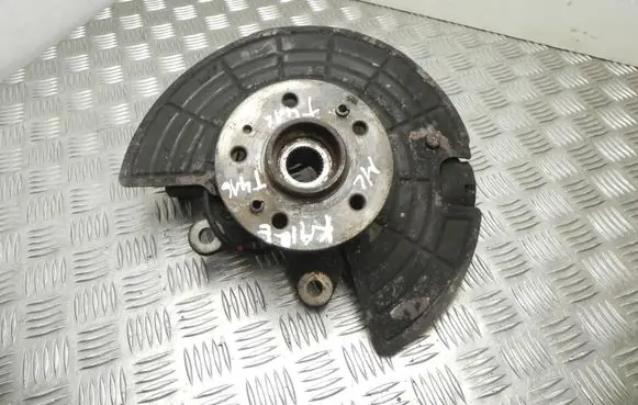 Mercedes-Benz ML W163 Front wheel hub 361035 VD18012