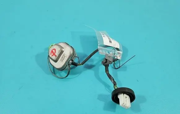 Mazda 5 Xenon bulb W3T15772 IMPRK1601922
