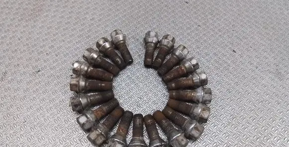 Volvo S80 Nuts/bolts 