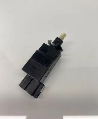 Mercedes-Benz E W211 Brake pedal sensor switch 0015454009