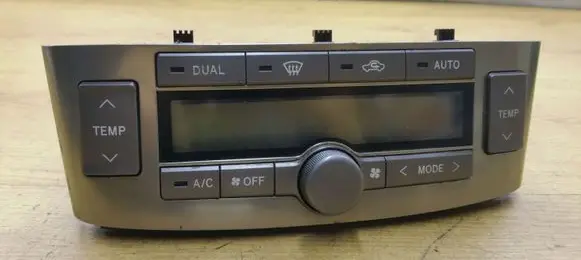 Toyota Avensis T250 Climate control unit 5590205060H 5590005280