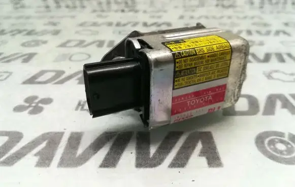 Toyota Prius (XW30) Airbag deployment crash/impact sensor 89860-47040 187900-0891