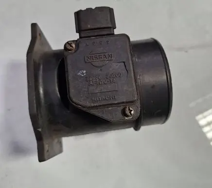 Nissan Primera Mass air flow meter 226802J200 AFH7014
