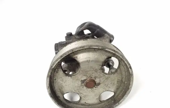 Mazda 2 Power steering pump 2S6C3A696DC