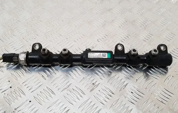 Ford Mondeo Mk III Fuel main line pipe R9144Z130A