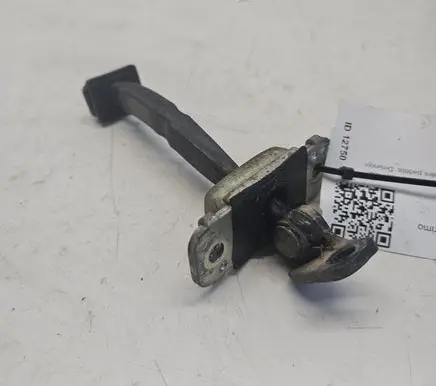 KIA Sorento Rear door check strap stopper