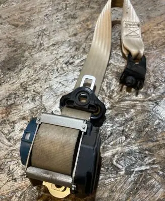 Alfa Romeo 159 Front seatbelt 1002316 24465398