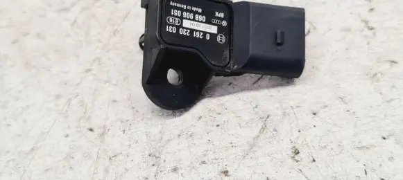 Audi A3 S3 8P Air pressure sensor 06B906051 20072D04 0261230031
