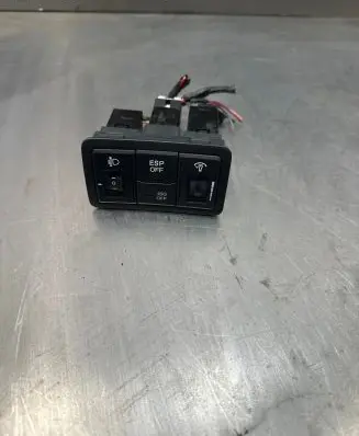 Hyundai i30 ESP (stability program) switch 202002962