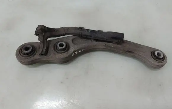 Rear upper control arm/wishbone