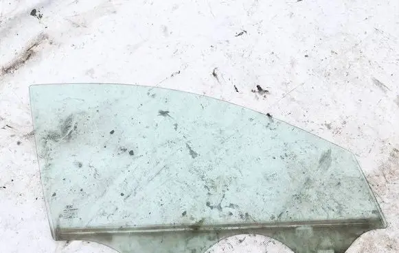 KIA Ceed Front door window glass four-door as2