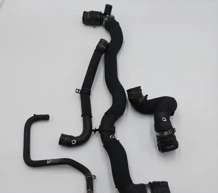 Mini Cooper Countryman R60 Engine coolant pipe/hose