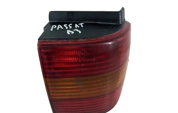 Volkswagen PASSAT B4 Rear/tail lights 3A9945112