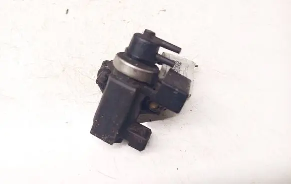 BMW 3 E90 E91 Turbo solenoid valve 2247906