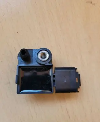 BMW 7 F01 F02 F03 F04 Airbag deployment crash/impact sensor 608999200C