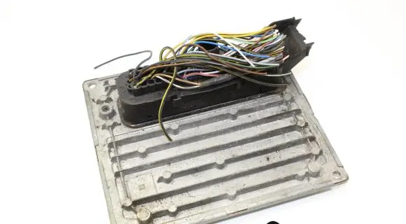 Ford Focus Engine control unit/module 4M5112A650HJ