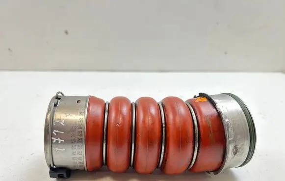 BMW X5 E70 Intercooler hose/pipe 7807987
