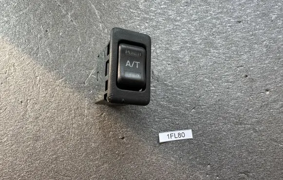 Nissan Patrol Y61 Other switches/knobs/shifts 25130VB200