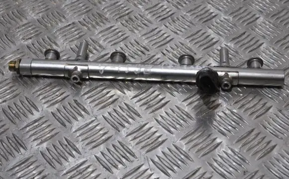 Audi A5 8T 8F Fuel main line pipe 06K133317G