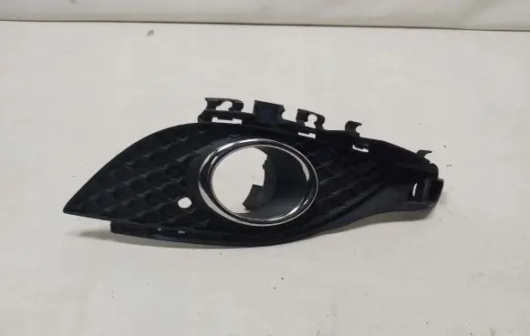 Mercedes-Benz A W176 Front fog light trim/grill A1768850622