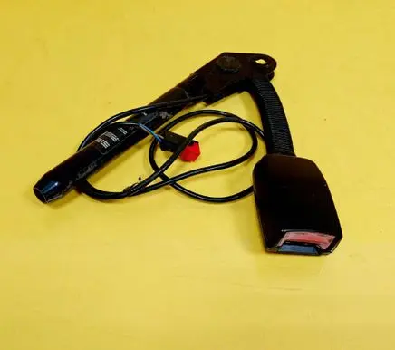 Ford Focus Front seatbelt buckle 98ABA61209BF
