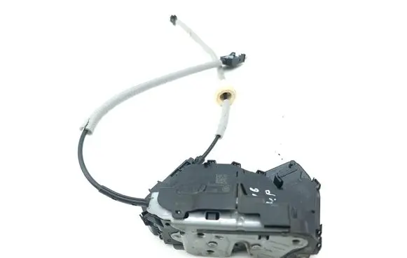 Seat Arona Front door lock 5TC837015D