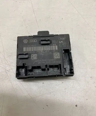 Audi Q3 8U Door control unit/module 8X0959792F P10094294