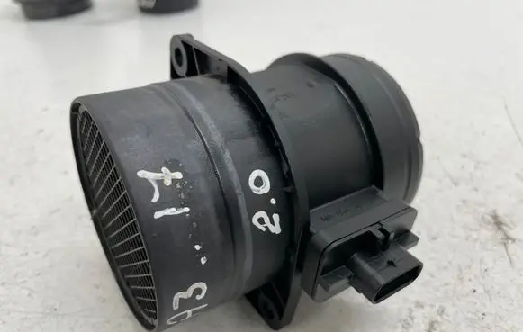 Audi A3 S3 8V Mass air flow meter 0281002956 03L906461A