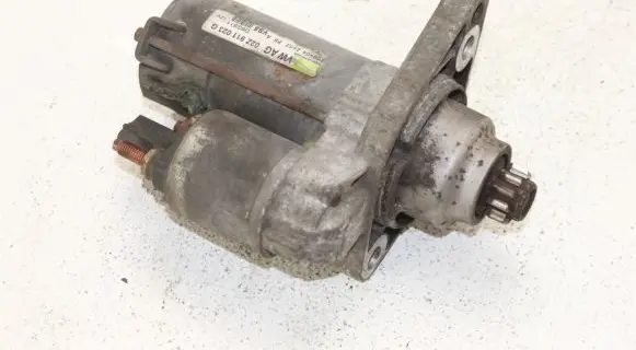 Volkswagen Golf VI Starter motor 02Z911023G