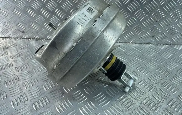 Jaguar XE Brake booster GX732B195BF