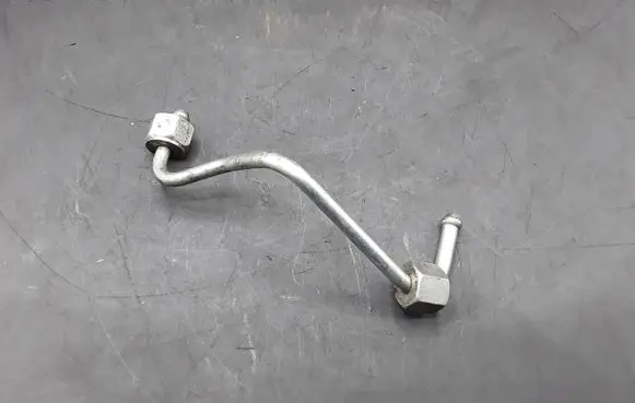 Nissan Qashqai Fuel injector supply line/pipe 734020 070328