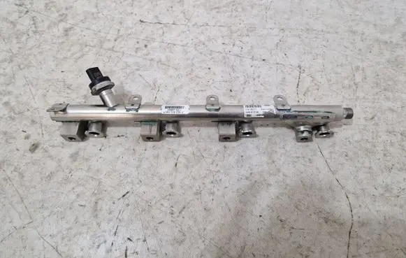 Ford Explorer VI Fuel distributor K2GE9F797BA