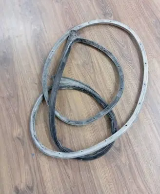 Ford Ranger Rubber seal front coupe door 