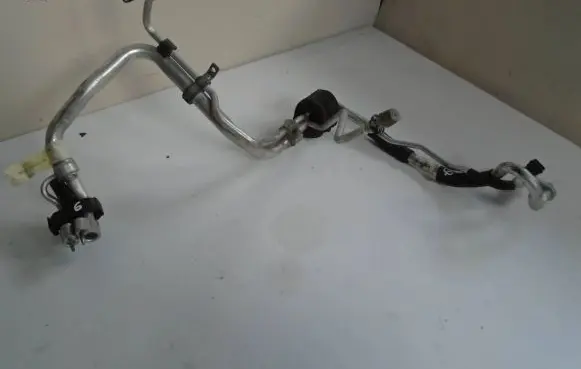 Land Rover Evoque I Air conditioning (A/C) pipe/hose HJ32-19A834-AB